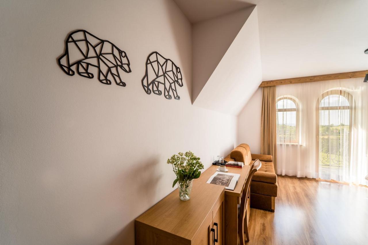 Miodowy Dworek Bukowina Tatrzańska Exterior foto